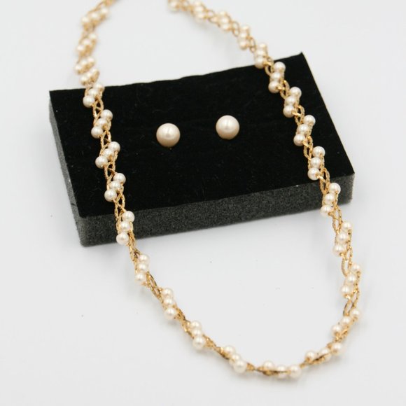 Pearl & Gold Necklace & Earring Set - Picture 1 of 2